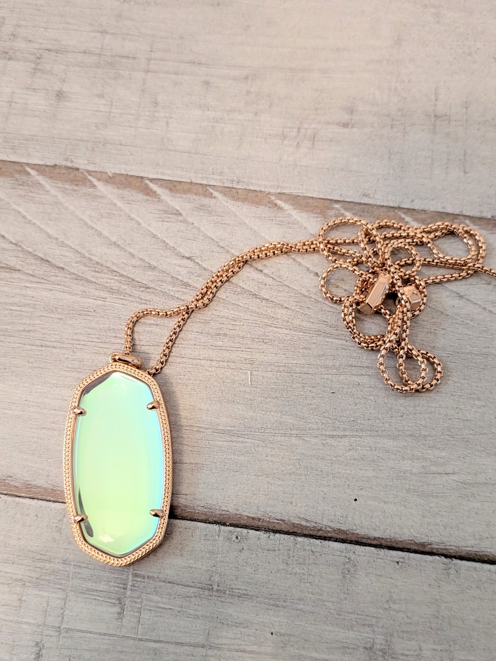Kendra Scott Reid Necklace Rose Gold And Dichroic Glass
